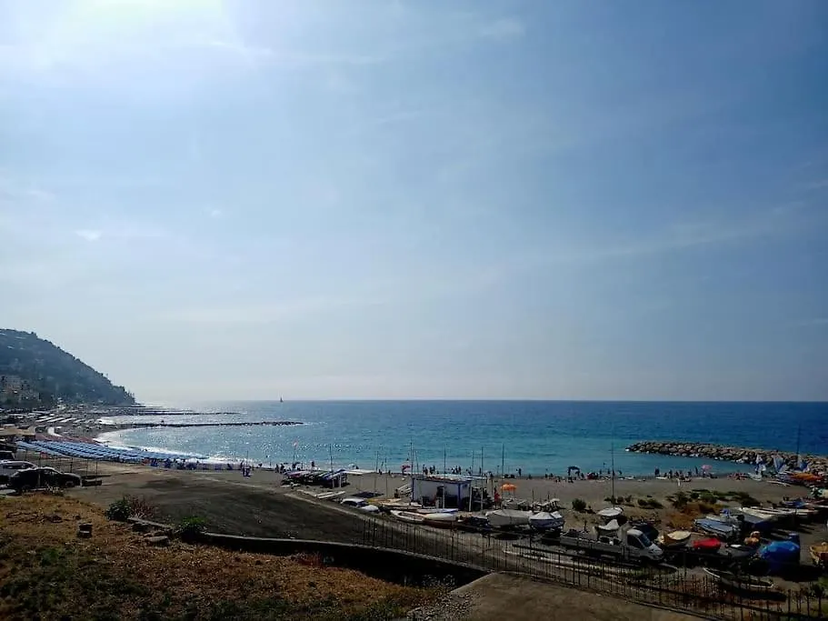 Apartment Vista Mare Casa Vacanze Ospedaletti